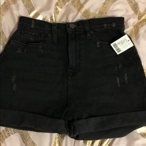NWT BDG HIGH WAISTED BLACK DISTRESSED MOM SHORTS